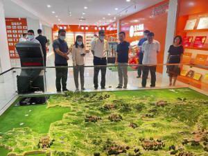 洛陽(yáng)市市委常委、宣傳部長(cháng)王飛蒞臨洛陽(yáng)正大調研